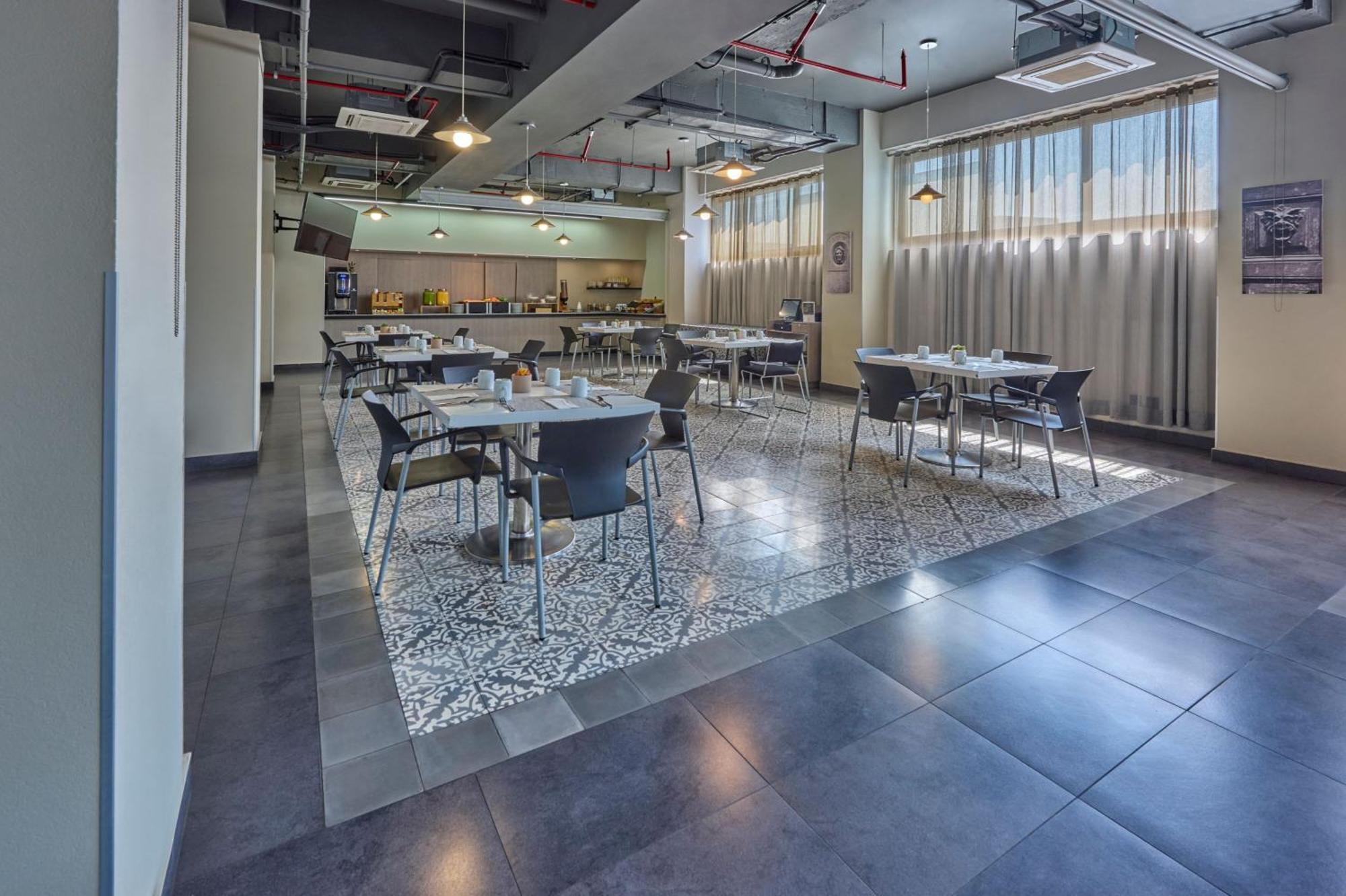 City Express Plus By Marriott Ciudad De Mexico Patio Universidad Εξωτερικό φωτογραφία