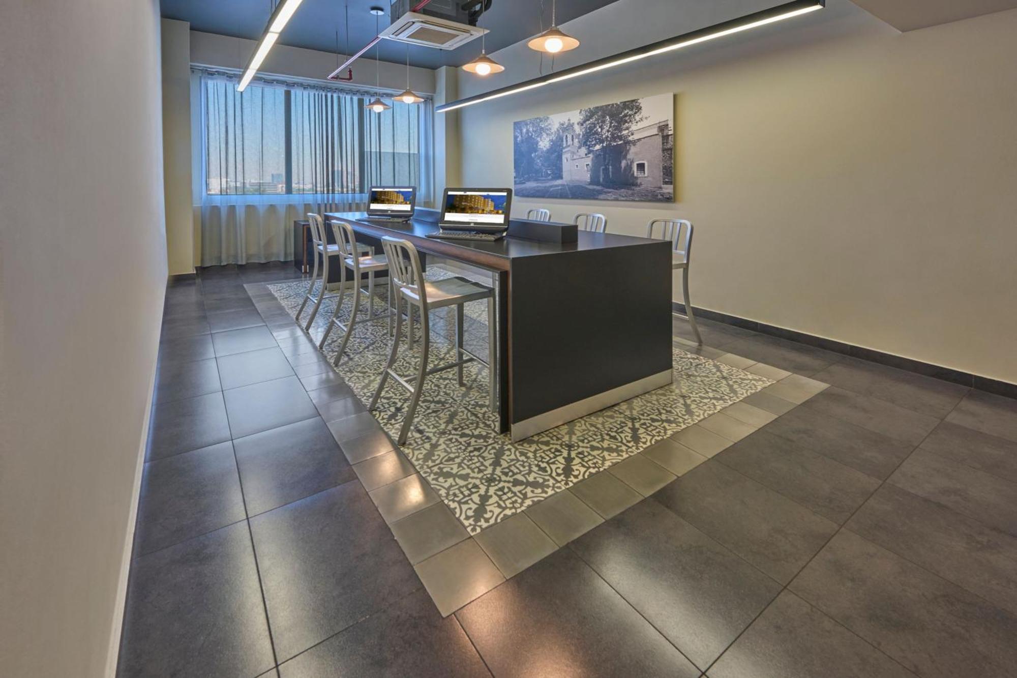 City Express Plus By Marriott Ciudad De Mexico Patio Universidad Εξωτερικό φωτογραφία
