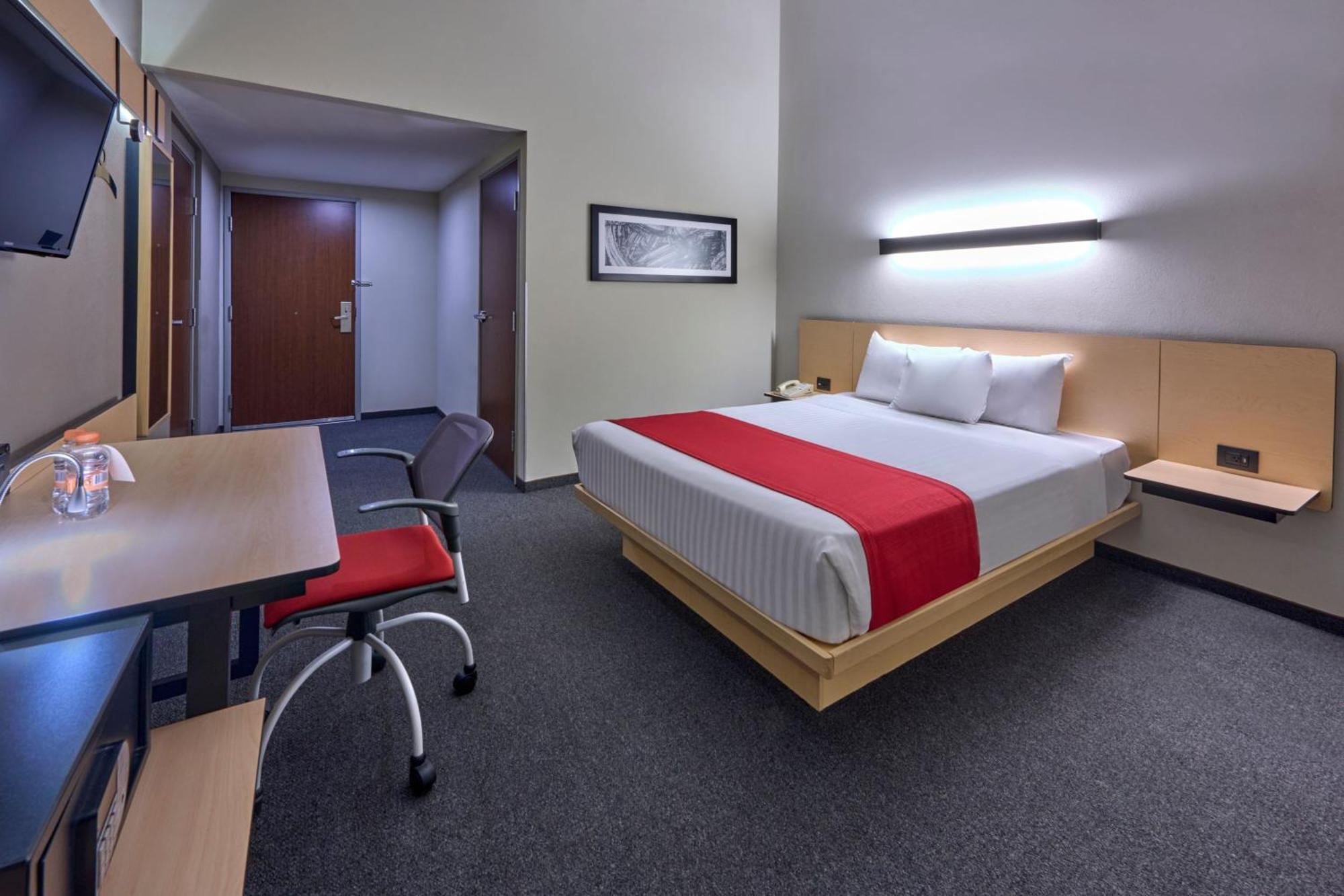 City Express Plus By Marriott Ciudad De Mexico Patio Universidad Εξωτερικό φωτογραφία